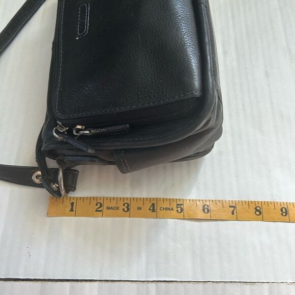 Fossil Vintage Black Leather Crossbody Bag - Picture 8 of 11